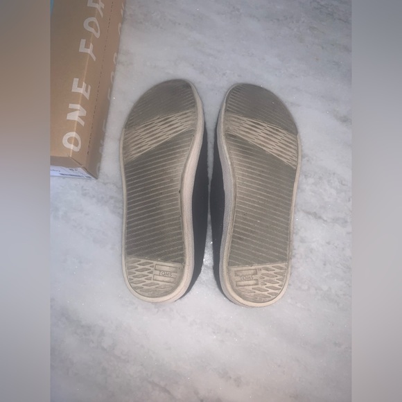 Toms Avalon Navy shoes - Picture 3 of 5